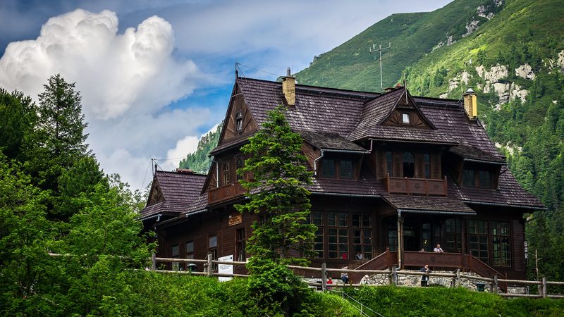 The mountain cabin at Morskie Oko